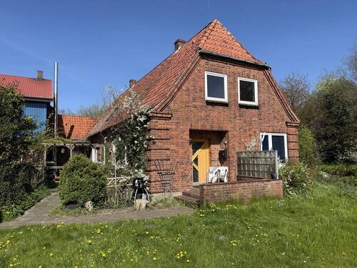 Anbau mit Einliegerwohnung - 1 Zimmer Mehrfamilienhaus, Wohnhaus zum Kaufen in Hamweddel