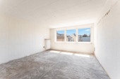Wohnzimmer - Freie 2-Zi.-Wohnung mit Burgblick und Möglichkeit zur individuellen Gestaltung in Gärten h. d. Veste