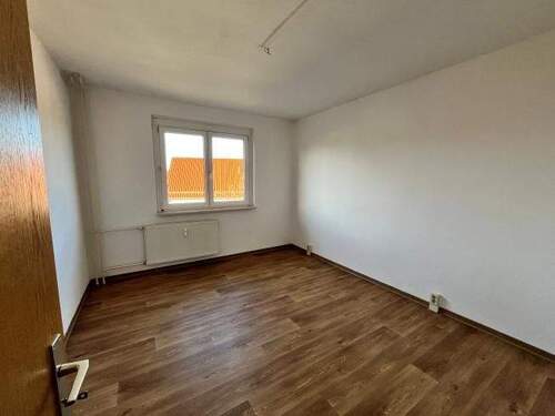 SZ - Etagenwohnung mit 56,90 m&sup2; in Oschersleben zur Miete