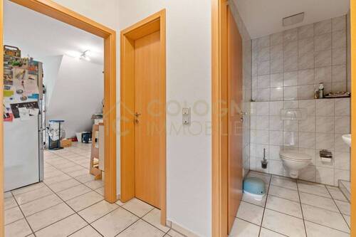 Abstellkammer u. Gäste-WC - 