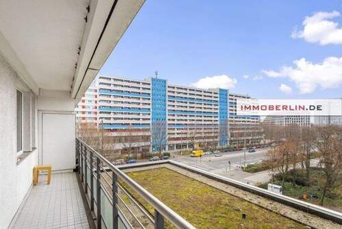 1.jpg - 2 Zimmer Etagenwohnung zum Kaufen in Berlin