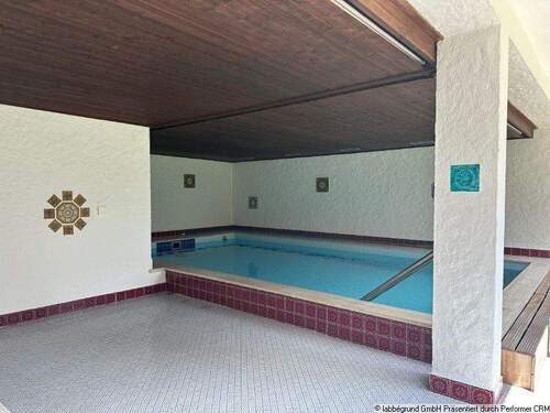 Schwimmbad - 