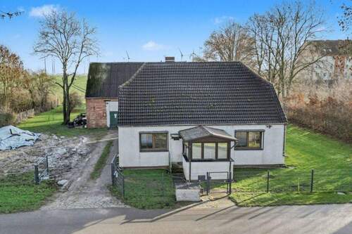 Au?enansicht vorn. - 4 Zimmer Einfamilienhaus zum Kaufen in Kublank