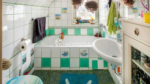 1. OG Badezimmer 1 - 