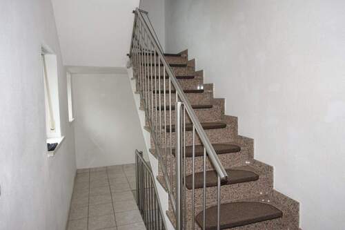 EG Treppenaufgang - Mehrfamilienhaus, Wohnhaus mit 153,00 m² in Buchbach zum Kaufen