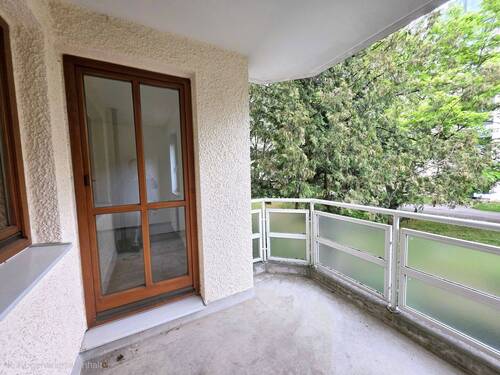 Balkon mit Südlage - 2 Zimmer Etagenwohnung zur Miete in München