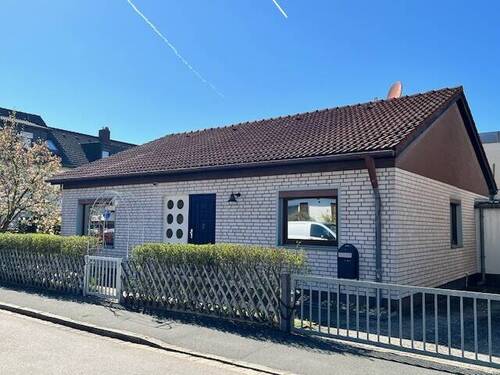 Bild 1 - Modernisierter Bungalow - sofort beziehbar!