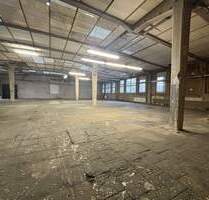 Hallen-Industriefläche in Berlin