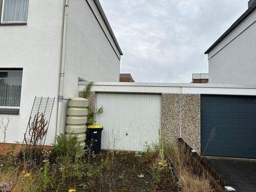 Seitenansicht - 6 Zimmer Einfamilienhaus in Garbsen