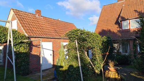 Garage mit Abstellraum - Einfamilienhaus mit 135,00 m&sup2; in Varel zum Kaufen