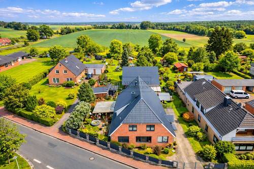Traumhaus auf dem neusten Stand - Ein wahres Traumobjekt! 2.500 m² Grundstück mit Mehrgenerationenhaus