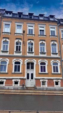 Frontansicht - 2 Zimmer Etagenwohnung zum Kaufen in Plauen
