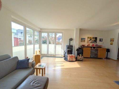 Wohnen EG, mit Kaminofen - 