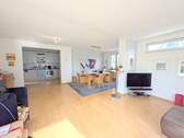 Wohnen EG, mit Essplatz - 