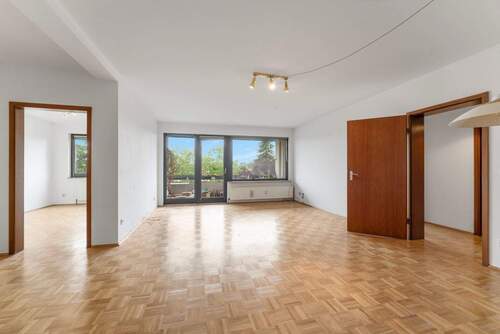 Zugang Loggia - 4 Zimmer Etagenwohnung in Köln