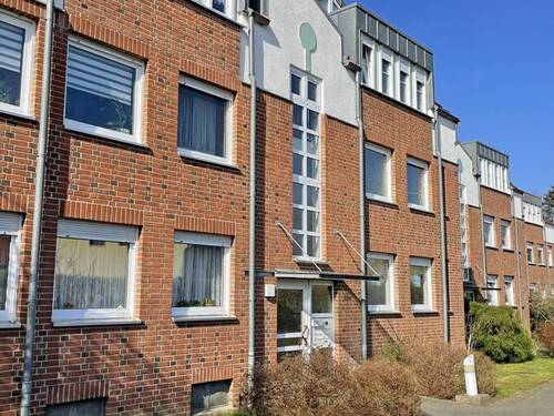 Hausansicht Eingangsseite - 
