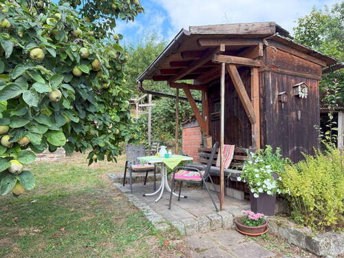 Die Hütte mit Vordach lädt ein - Grundstück in Ostfildern