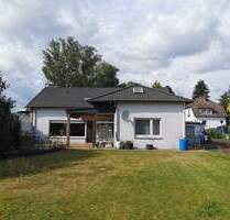 Viel Raum zum Leben: Einfamilienhaus mit großem Garten und Terrasse in Holzminden