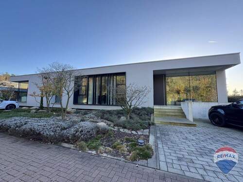 3 - Einfamilienhaus mit 230,00 m² in Kranenburg zur Miete