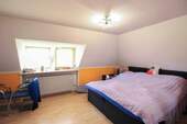 Schlafzimmer 2. OG - 