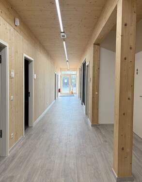 Flur Büros - Halle zum Kaufen in Oberkrämer