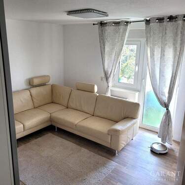 Wohnzimmer - 3 Zimmer Etagenwohnung in Tamm