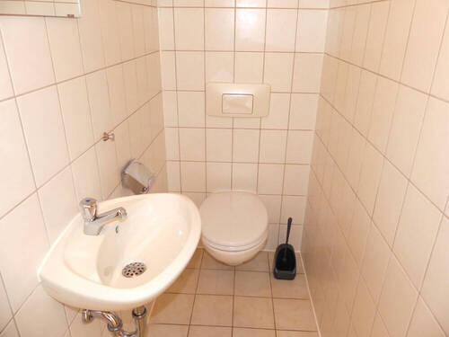 WC - 