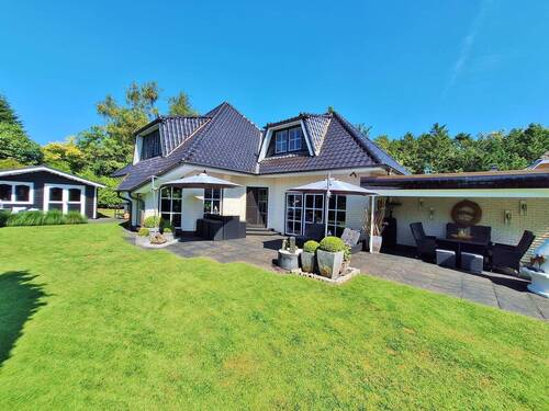 Ein Garten zum Wohlfühlen und Relaxen - Exclusiver Winkelbungalow - Gepflegtes Zuhause mit Wohlfühlfaktor