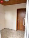 .. Eingangsbereich ! - Mehrfamilienhaus, Wohnhaus mit 140,00 m² in Kitzingen zur Miete