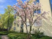 Außenansicht - Solide 2-Raumwohnung mit Entwicklungspotential im aufstrebenden Stadtteil Pieschen!