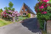 Außenansicht - 9 Zimmer Mehrfamilienhaus, Wohnhaus zum Kaufen in Welmbüttel