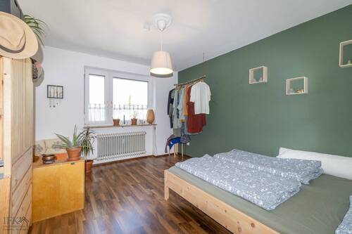 Schlafzimmer - Etagenwohnung mit 76,10 m² in Weilheim in Oberbayern zum Kaufen