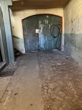 Durchgang - 6 Zimmer Mehrfamilienhaus, Wohnhaus in Köthen