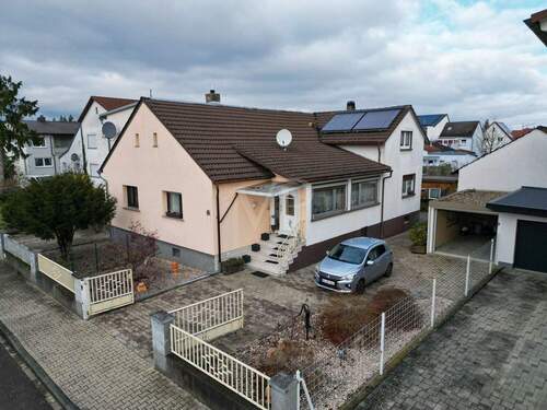 Ansicht - 3 Zimmer Doppelhaushälfte zum Kaufen in Waghäusel