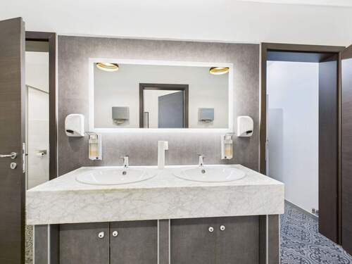 CAM03849G0-PR0032-STILL019.jpg - 