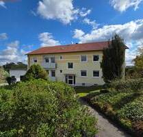 Neuburg am Inn: 4-Parteienhaus mit großem Grundstück und Entwicklungspotential bei Passau