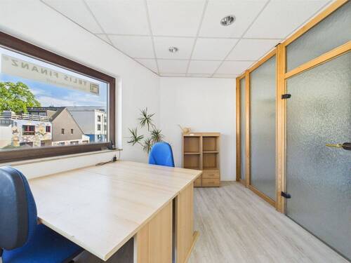 Büro 1 - 