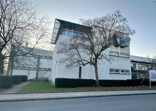 Straßenseite - Büro in Düren