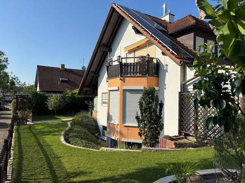 Aussenansicht - Geräumiges und modernisiertes Mehrfamilienhaus in bester Lage *provisionsfrei*
