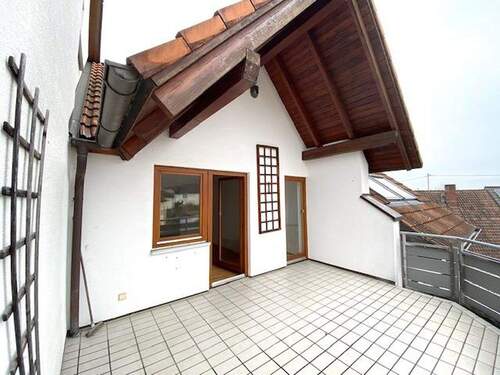 teilweise überdacht mit Giebel - Etagenwohnung mit 92,00 m² in Herbrechtingen zum Kaufen