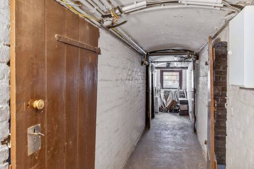 Flur im Kellergeschoss - 