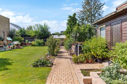 Großzügiger Garten - 