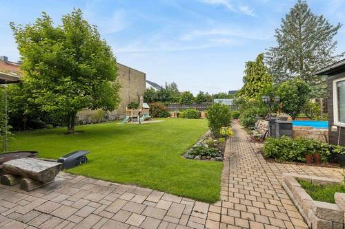 Gartenansicht - 9 Zimmer Einfamilienhaus in Velten