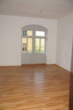 Wohnzimmer (2) - 3 Zimmer Etagenwohnung in Dresden