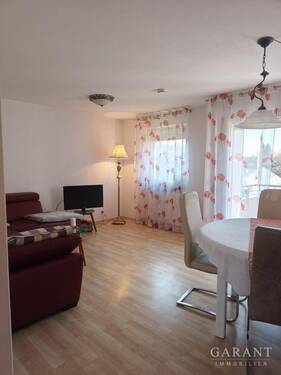 Wohnzimmer - Steigen Sie um auf die eigenen vier Wände