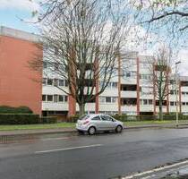 Flexibel nutzbar: 3-Zimmer-Wohnung mit Loggia, TG-Stellplatz & Entwicklungspotenzial im Heideviertel - Hannover Flexibel nutzbar: 3-Zimmer-Wohnung mit Loggia, TG-Stellplatz & Entwicklungspotenzial im Heideviertel - Hannover