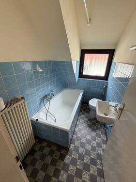 Tageslichtbad mit Wanne OG - 