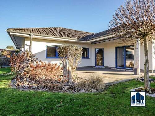 Objektansicht Gartenseite - Traumhaftes Einfamilienhaus in ruhiger Lage von Wismar