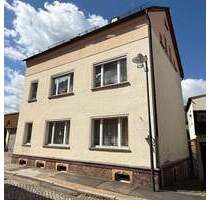 Mehrfamilienhaus mit Ausbaupotenzial - Lichtenstein/Sachsen