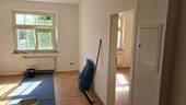 Blick auf Wohn und Schlafzimme - 1 Zimmer Etagenwohnung zur Miete in Leipzig